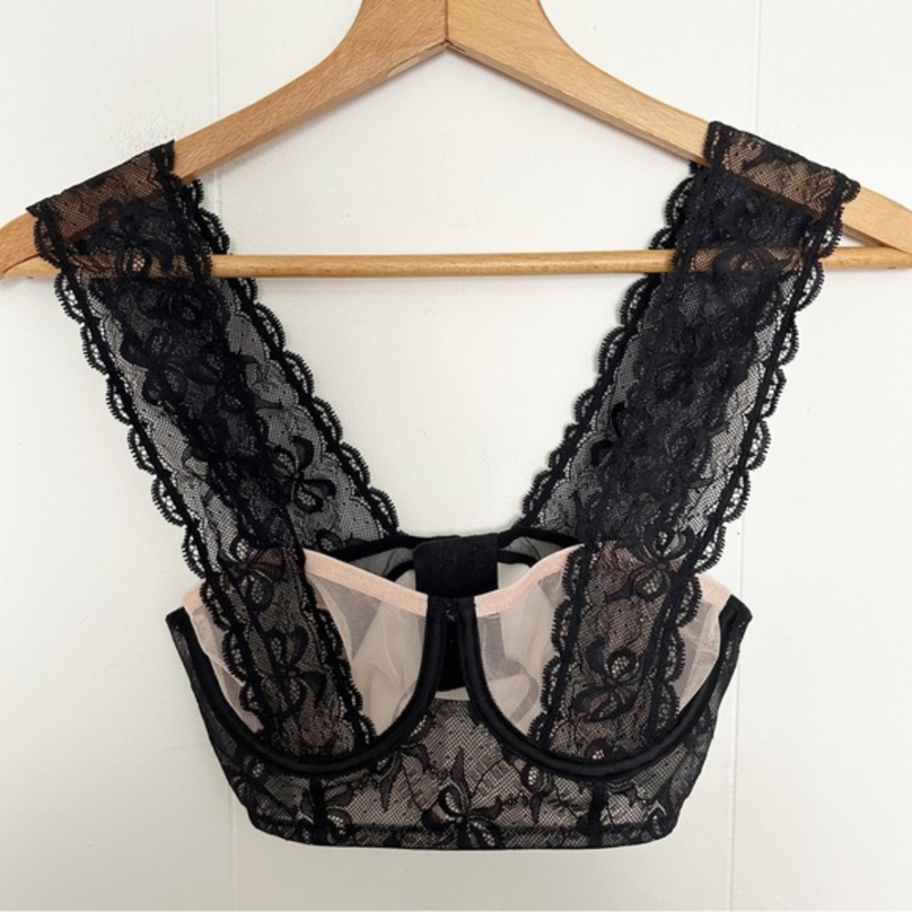 Victoria’s Secret Very‎ Sexy Balconet Bra Unlined Nude Mesh Black Lace Strap 32B